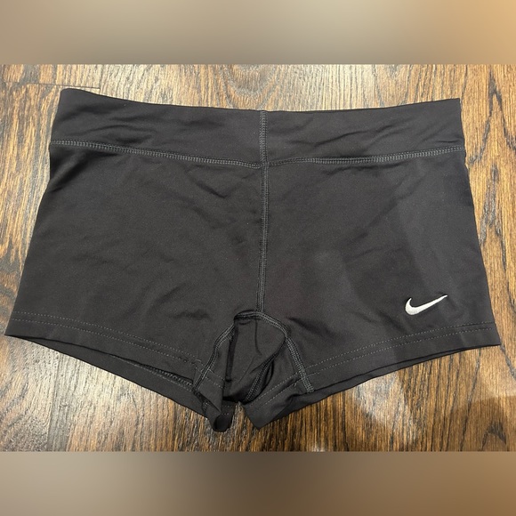 3 pairs of Nike women’s Dri-Fit Volleyball Shorts - Picture 4 of 7